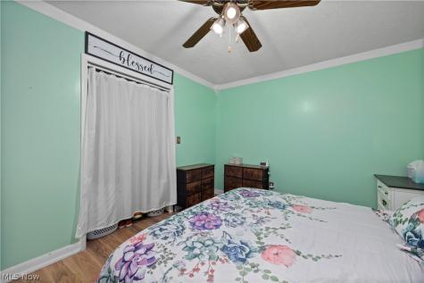 161 Canterbury Road Elyria OH 44035