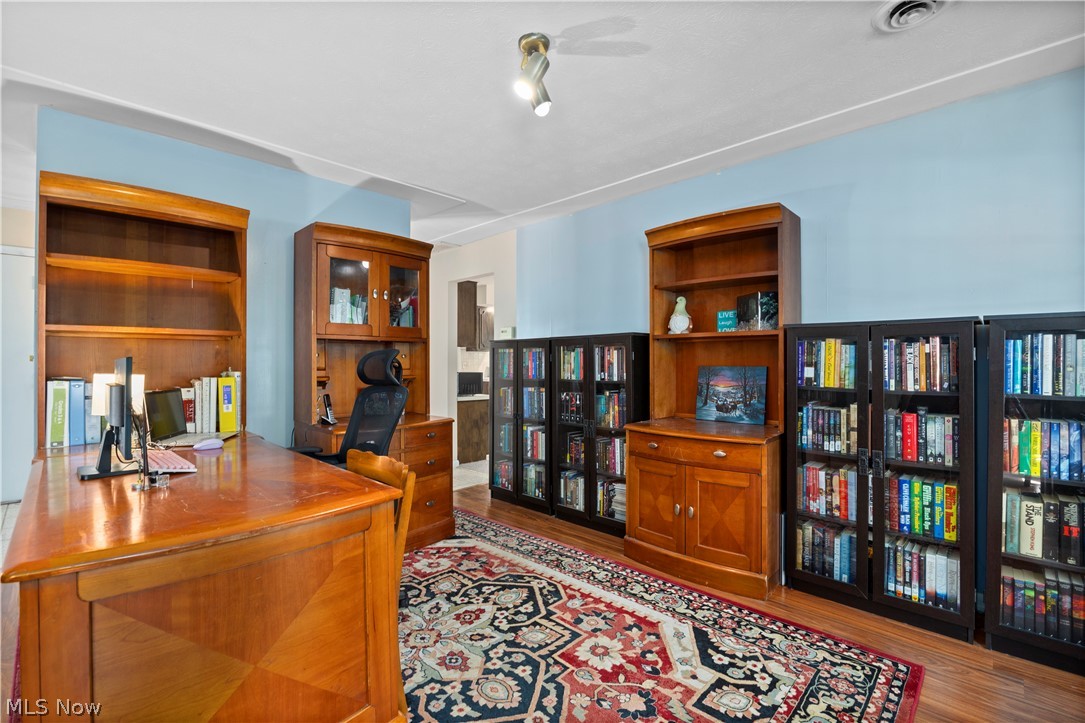 161 Canterbury Road Elyria OH 44035