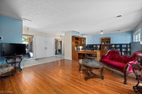 161 Canterbury Road Elyria OH 44035