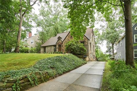 477 Palisades Drive Akron OH 44303