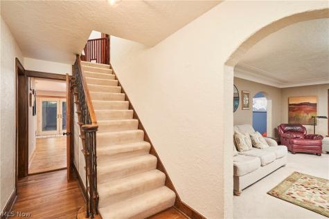 477 Palisades Drive Akron OH 44303
