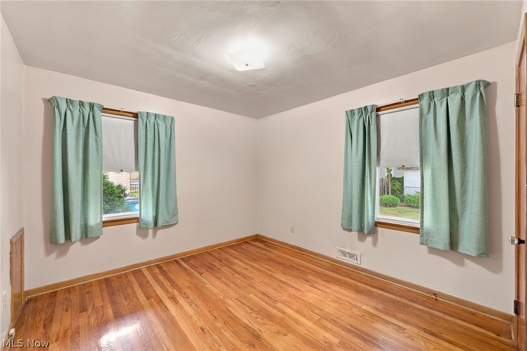 15402 Louis Avenue Cleveland OH 44135
