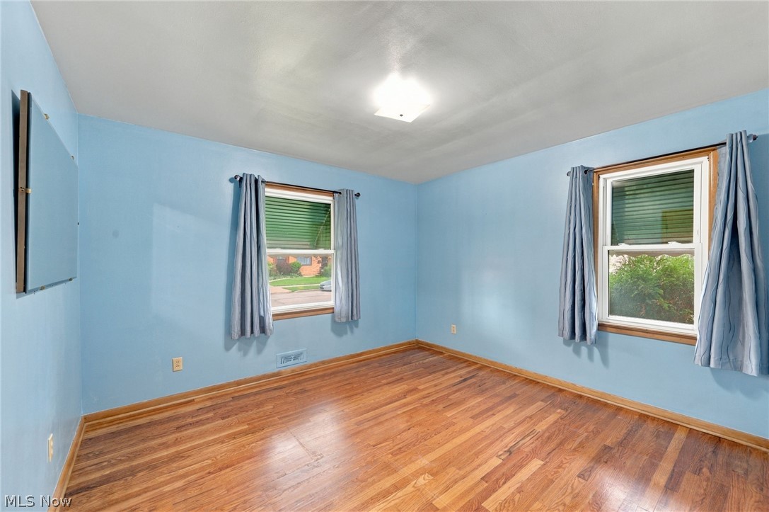 15402 Louis Avenue Cleveland OH 44135