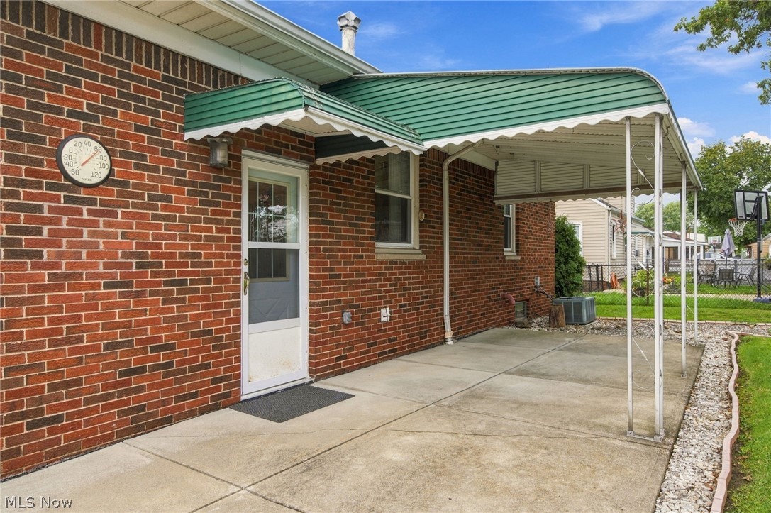 15402 Louis Avenue Cleveland OH 44135