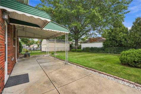 15402 Louis Avenue Cleveland OH 44135