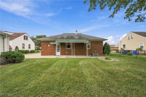 15402 Louis Avenue Cleveland OH 44135