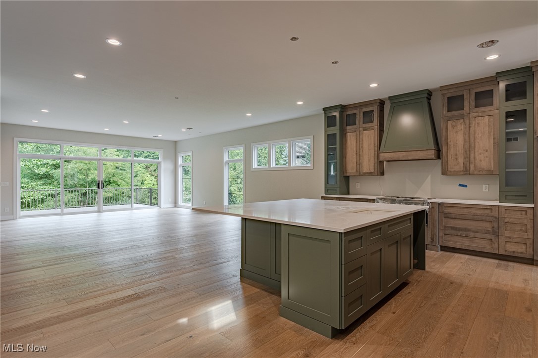 20 Hamlet Court Bratenahl OH 44108