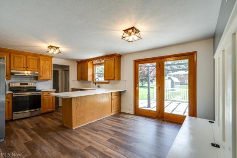 1704 Plymouth Knoll Avenue NW Massillon OH 44646