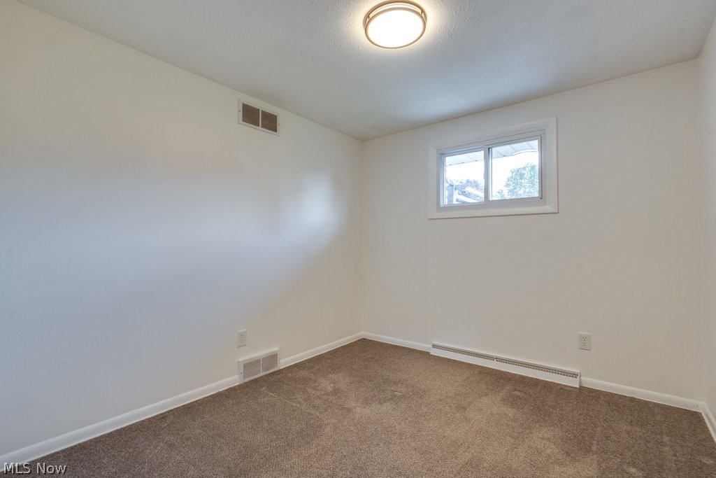 1704 Plymouth Knoll Avenue NW Massillon OH 44646