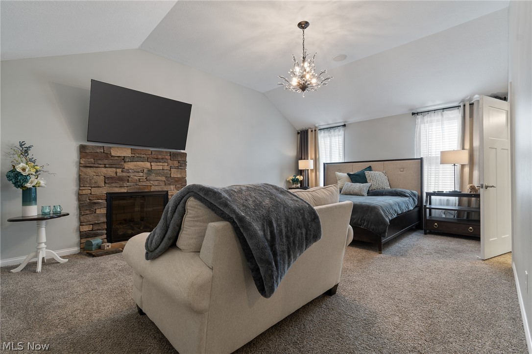 211 Oak Grove Drive Akron OH 44319