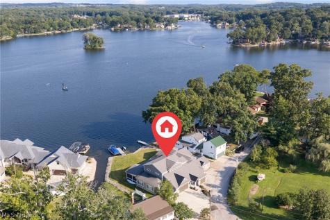 211 Oak Grove Drive Akron OH 44319