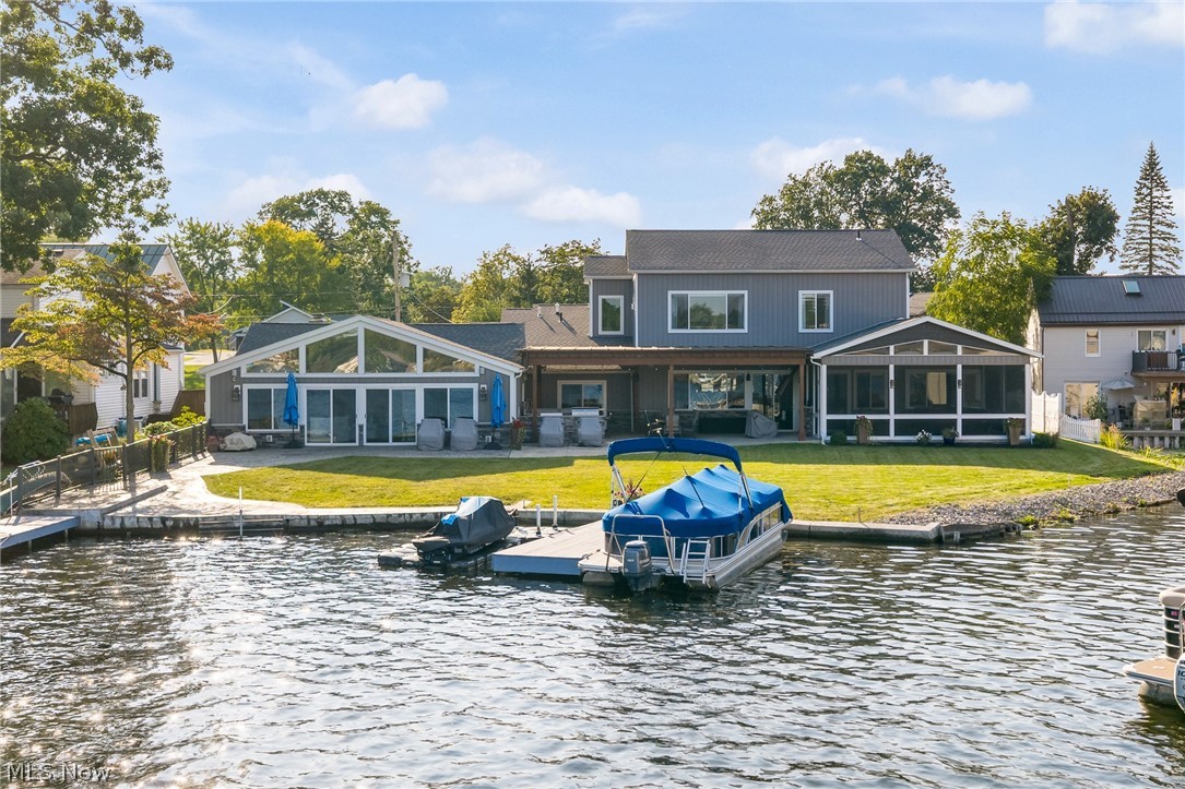 211 Oak Grove Drive Akron OH 44319