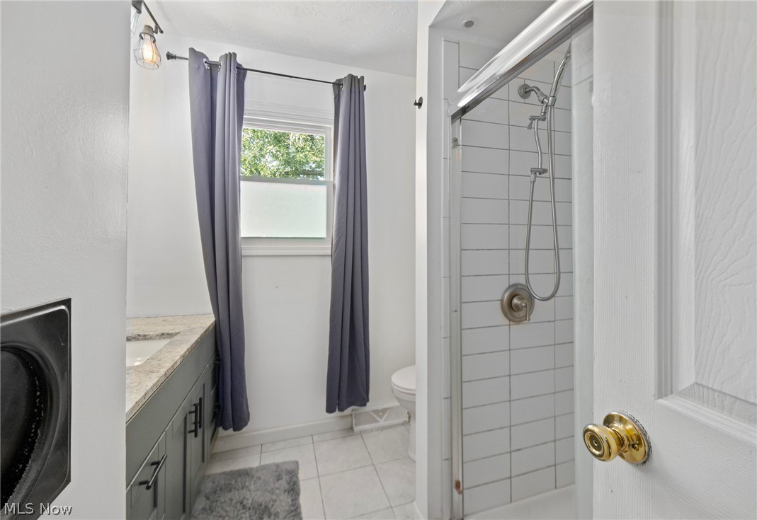 2382 Penny Lane Youngstown OH 44515