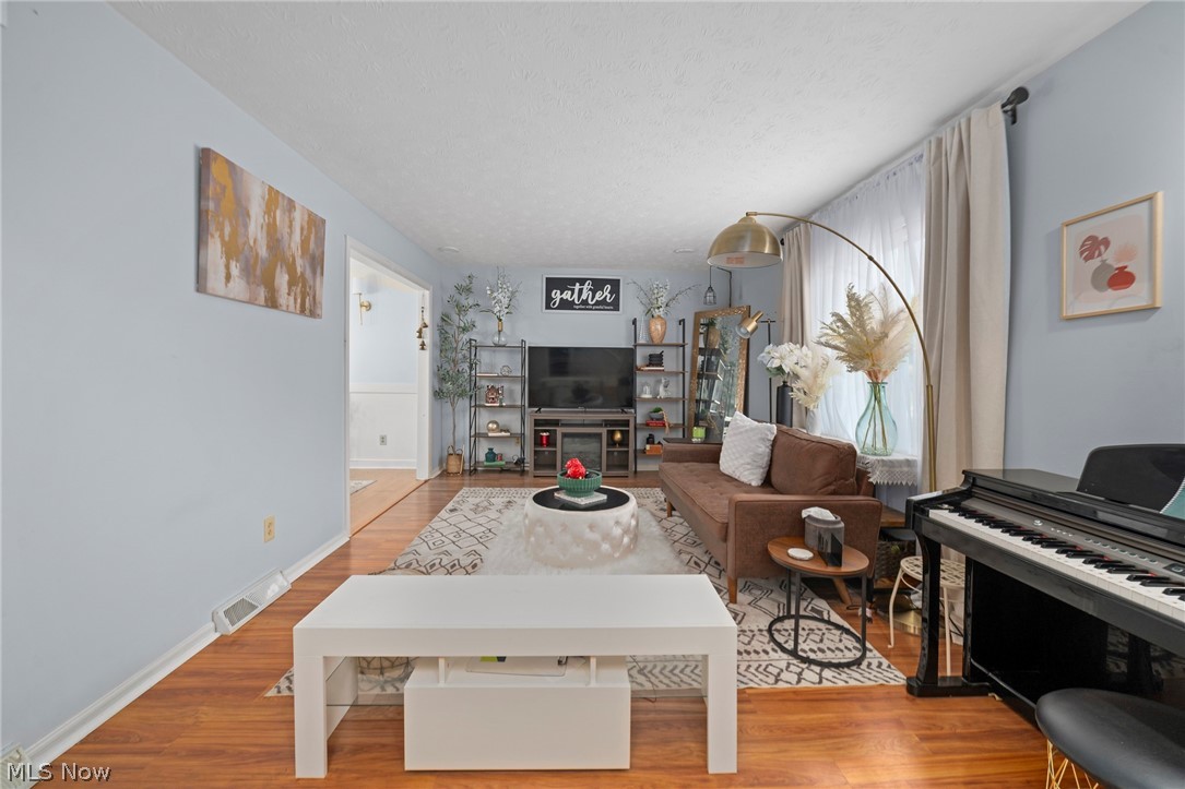 2382 Penny Lane Youngstown OH 44515