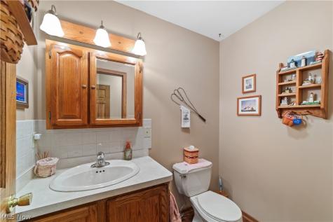 42479 Adelbert Street Elyria OH 44035