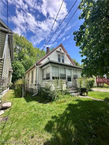 855 Beardsley Street Akron OH 44311