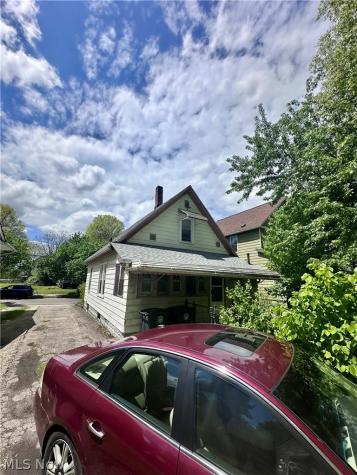 855 Beardsley Street Akron OH 44311