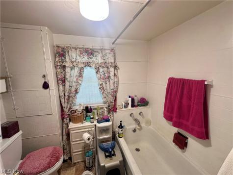 855 Beardsley Street Akron OH 44311