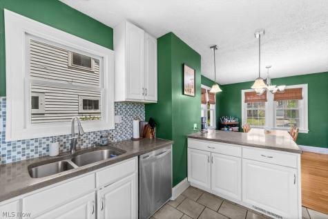 1480 Bunts Road Lakewood OH 44107