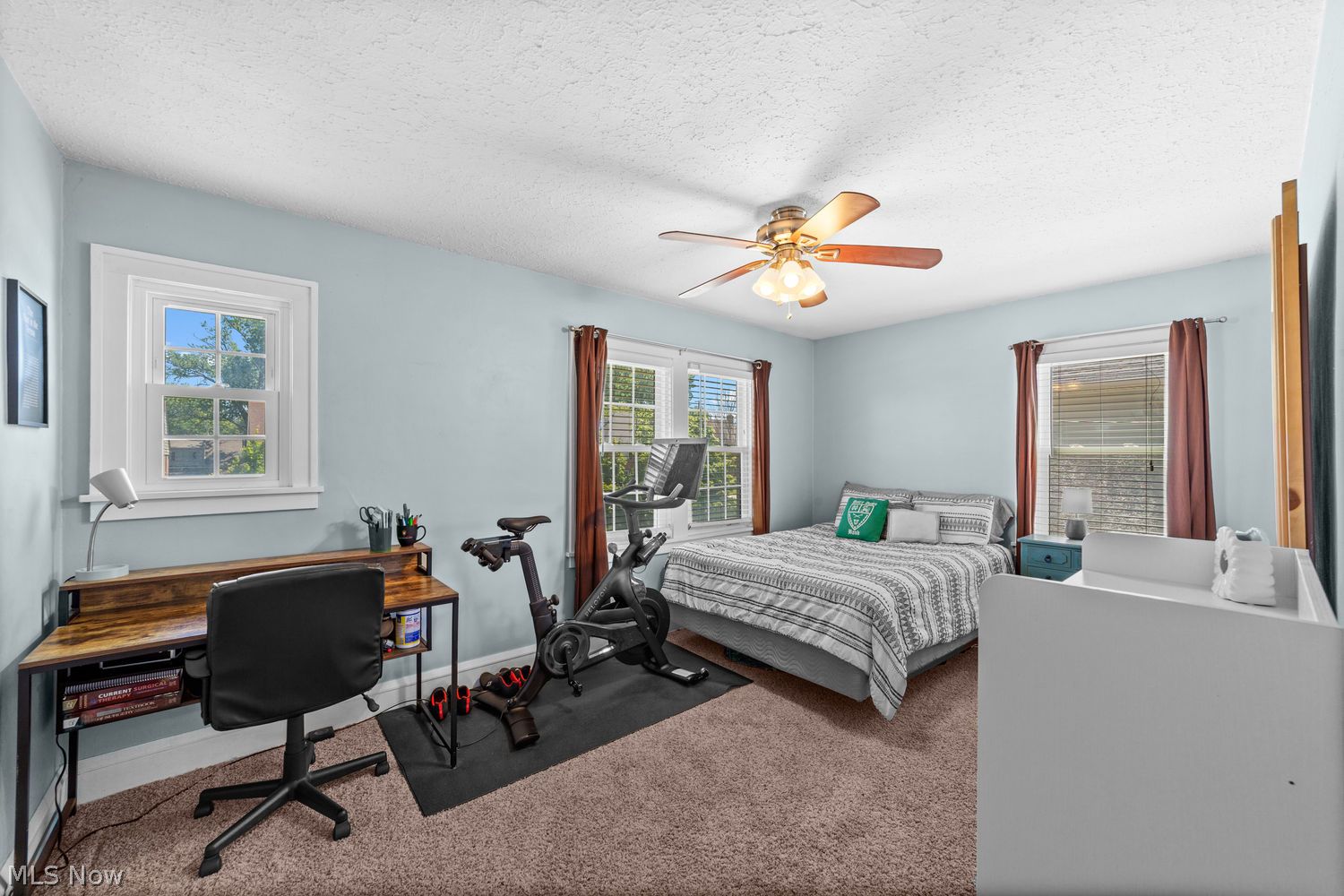1480 Bunts Road Lakewood OH 44107