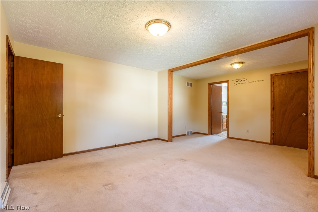 2032 Walsh Street Louisville OH 44641