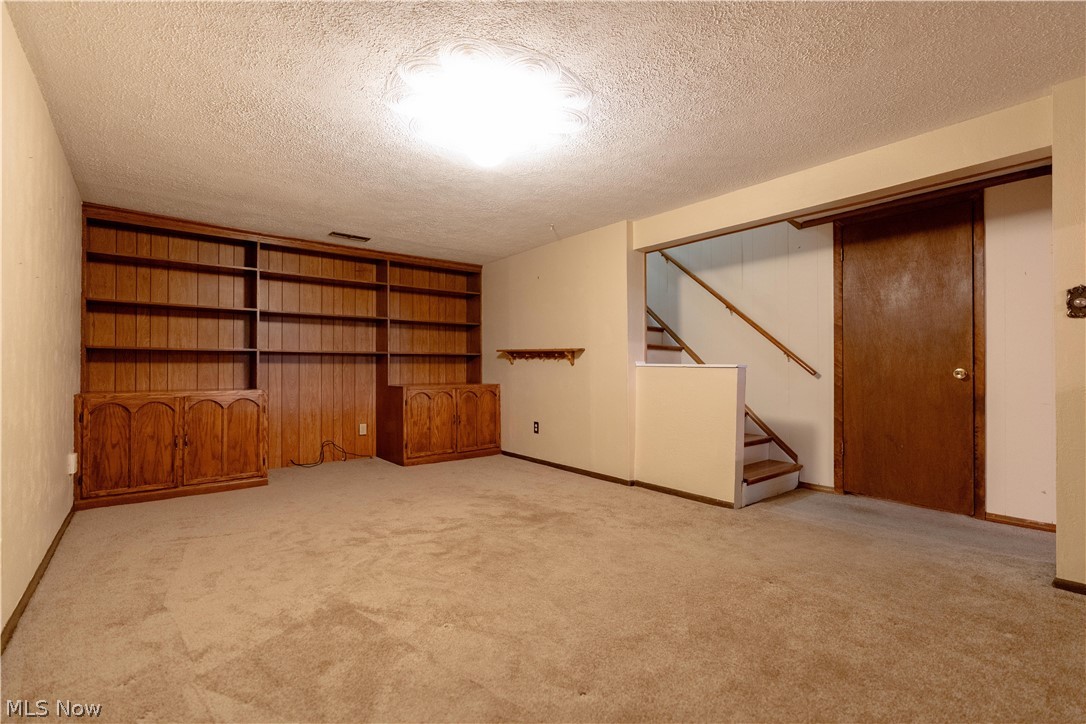 2032 Walsh Street Louisville OH 44641