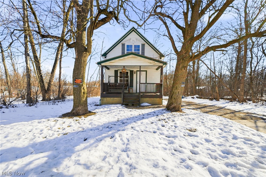 3323 Dallas Avenue Lorain OH 44055