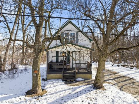 3323 Dallas Avenue Lorain OH 44055