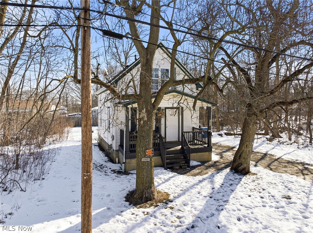 3323 Dallas Avenue Lorain OH 44055
