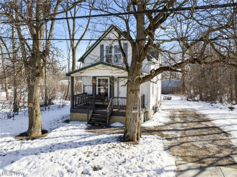3323 Dallas Avenue Lorain OH 44055