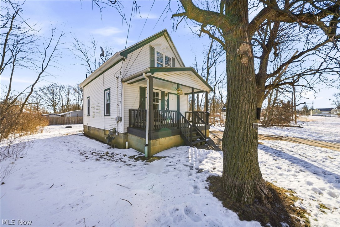 3323 Dallas Avenue Lorain OH 44055