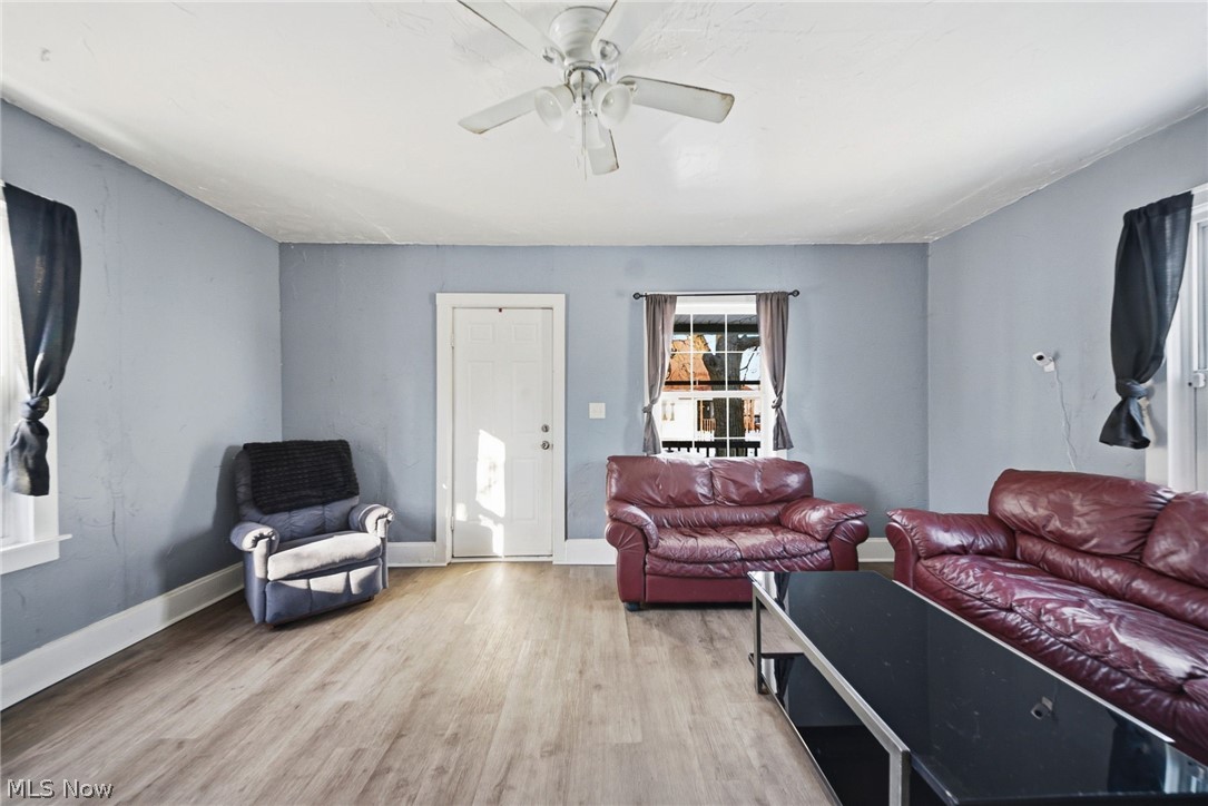 3323 Dallas Avenue Lorain OH 44055