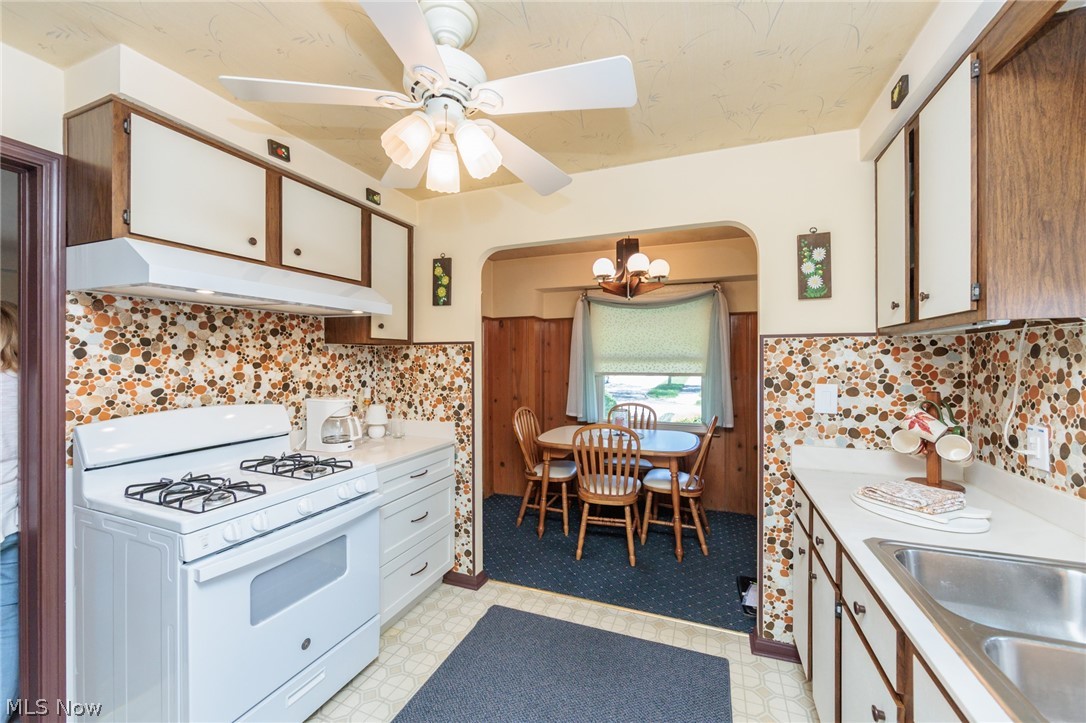 6025 E 135th Street Garfield Heights OH 44125