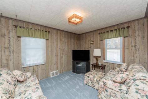 6025 E 135th Street Garfield Heights OH 44125