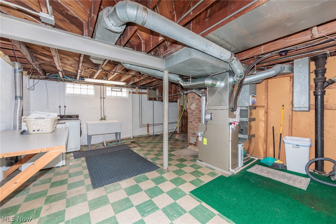 6025 E 135th Street Garfield Heights OH 44125