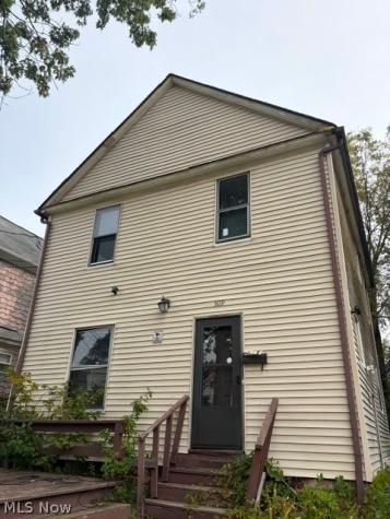 509 Rentschler Street Akron OH 44304