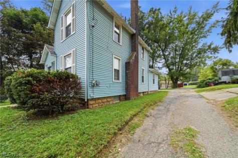 1512 Bonnot Place NE Canton OH 44705