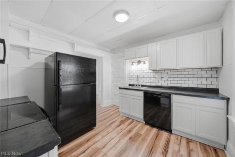 1512 Bonnot Place NE Canton OH 44705
