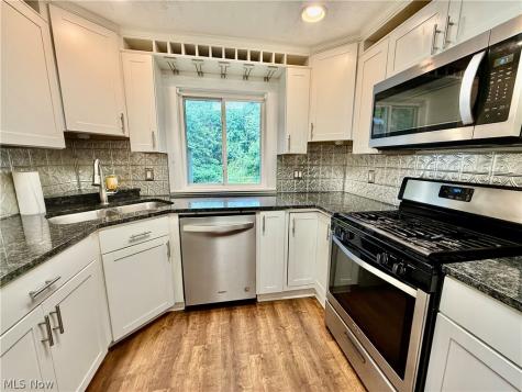 6550 Manchester Road New Franklin OH 44216
