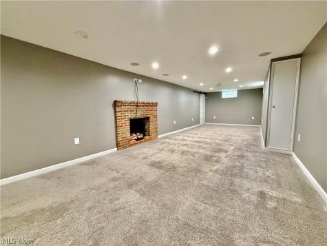 6550 Manchester Road New Franklin OH 44216