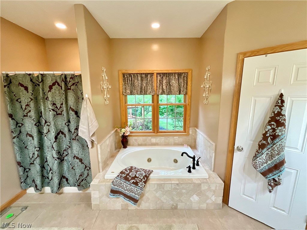 1829 State Route 7 NE Brookfield OH 44403
