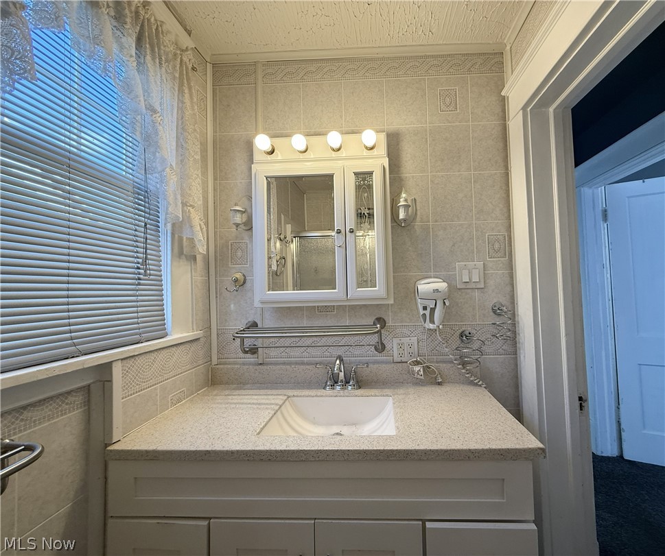 1116 Oakgrove Avenue Steubenville OH 43952