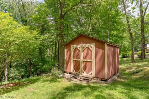 58 Manito Trail Malvern OH 44644
