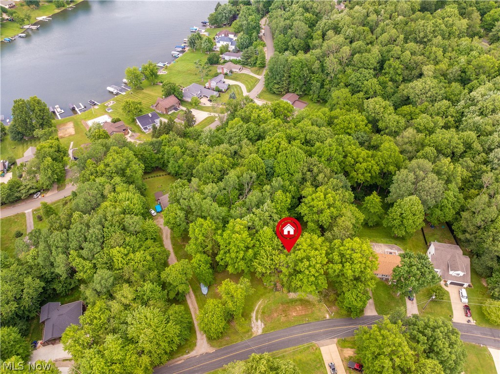 58 Manito Trail Malvern OH 44644
