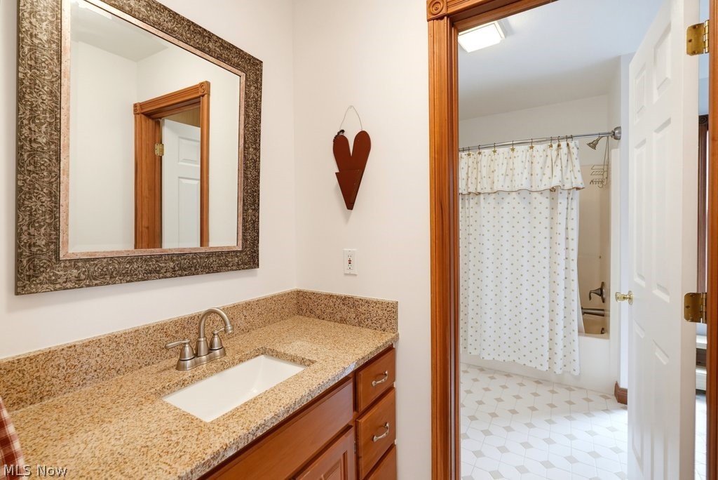 9745 Bainbridge Road Chagrin Falls OH 44023