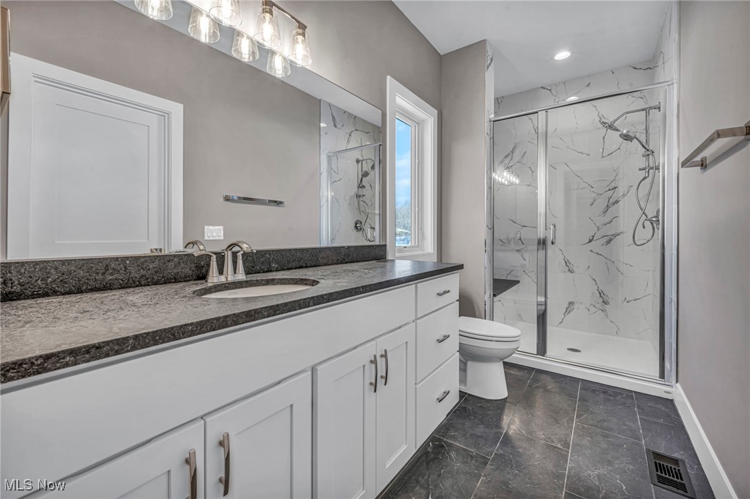 35 Hopewell Trail Moreland Hills OH 44022