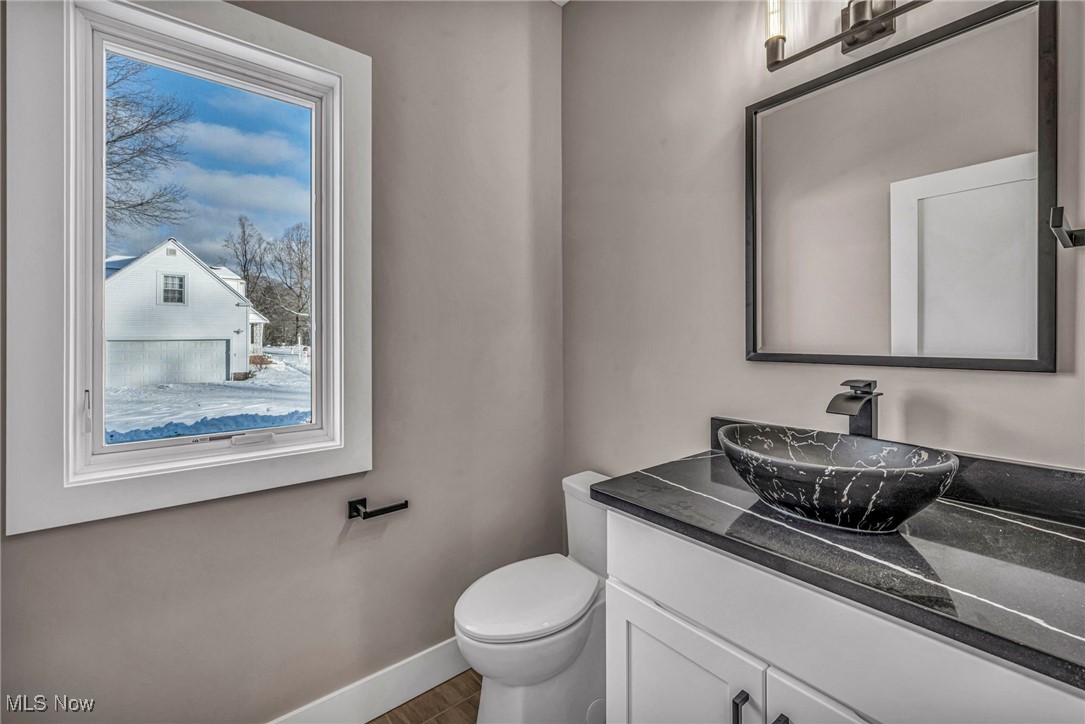 35 Hopewell Trail Moreland Hills OH 44022