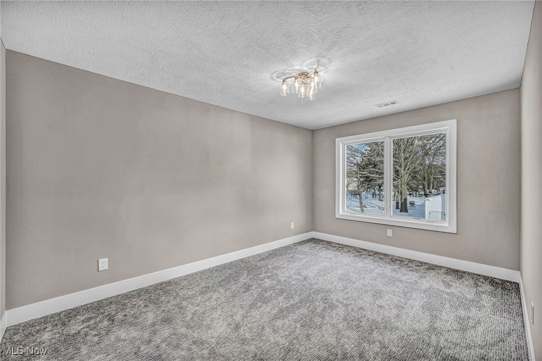 35 Hopewell Trail Moreland Hills OH 44022