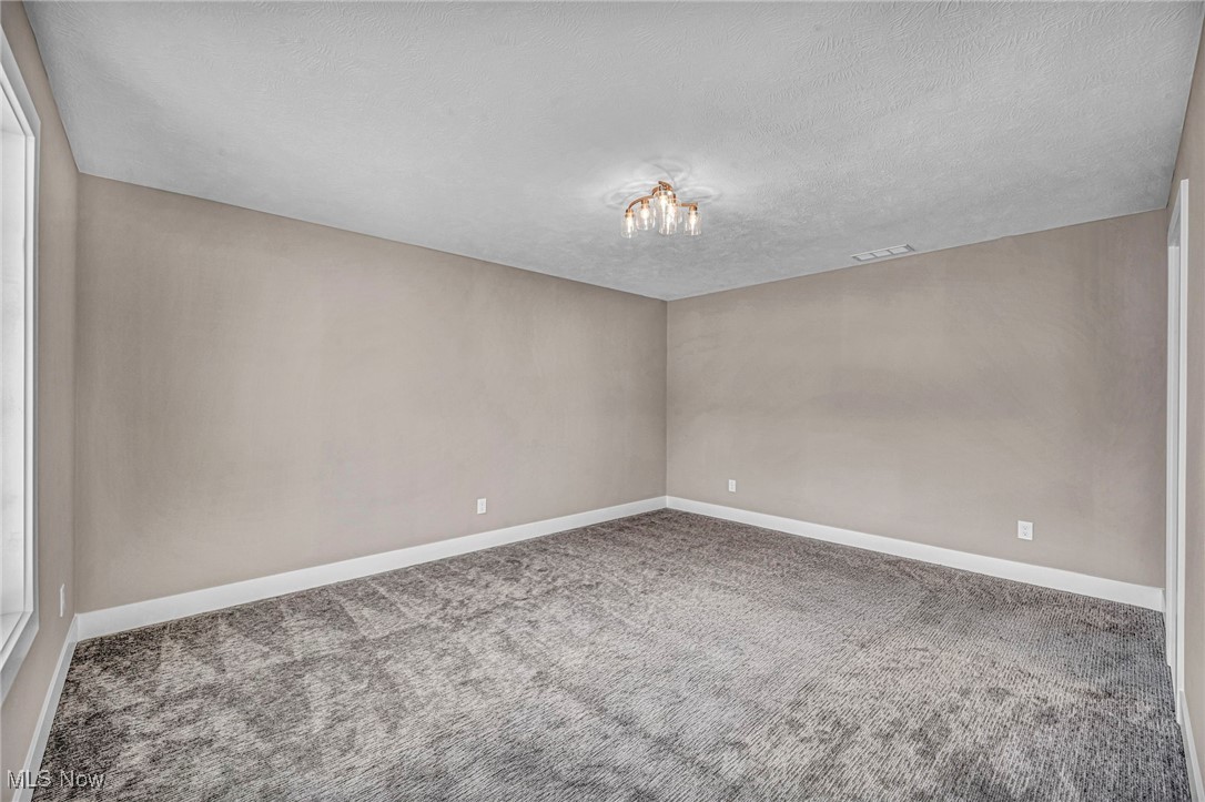 35 Hopewell Trail Moreland Hills OH 44022