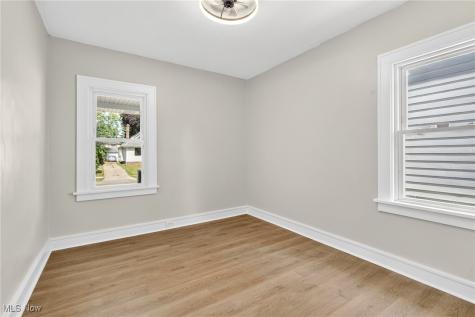 3615 W 147th Street Cleveland OH 44111